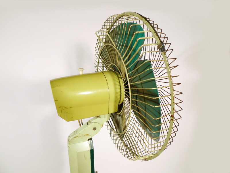 ventilador pie s&p metal plastico funciona 220v.alt.max.190 min.158xo45 1u